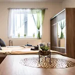 Apartma Vrbice Богумин